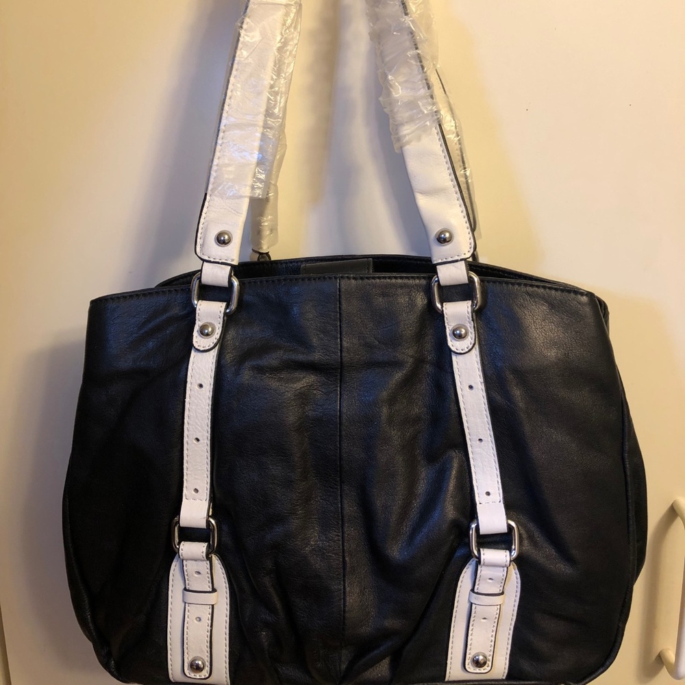 NEW  Leather North Style Black n White Shoulder Bag